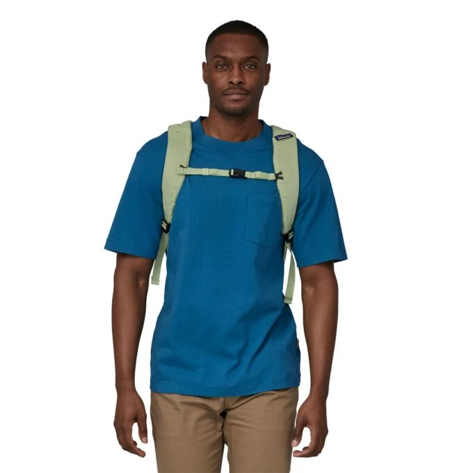 black hole pack 25l 100 recycled polyester bags patagonia 223906 2000x